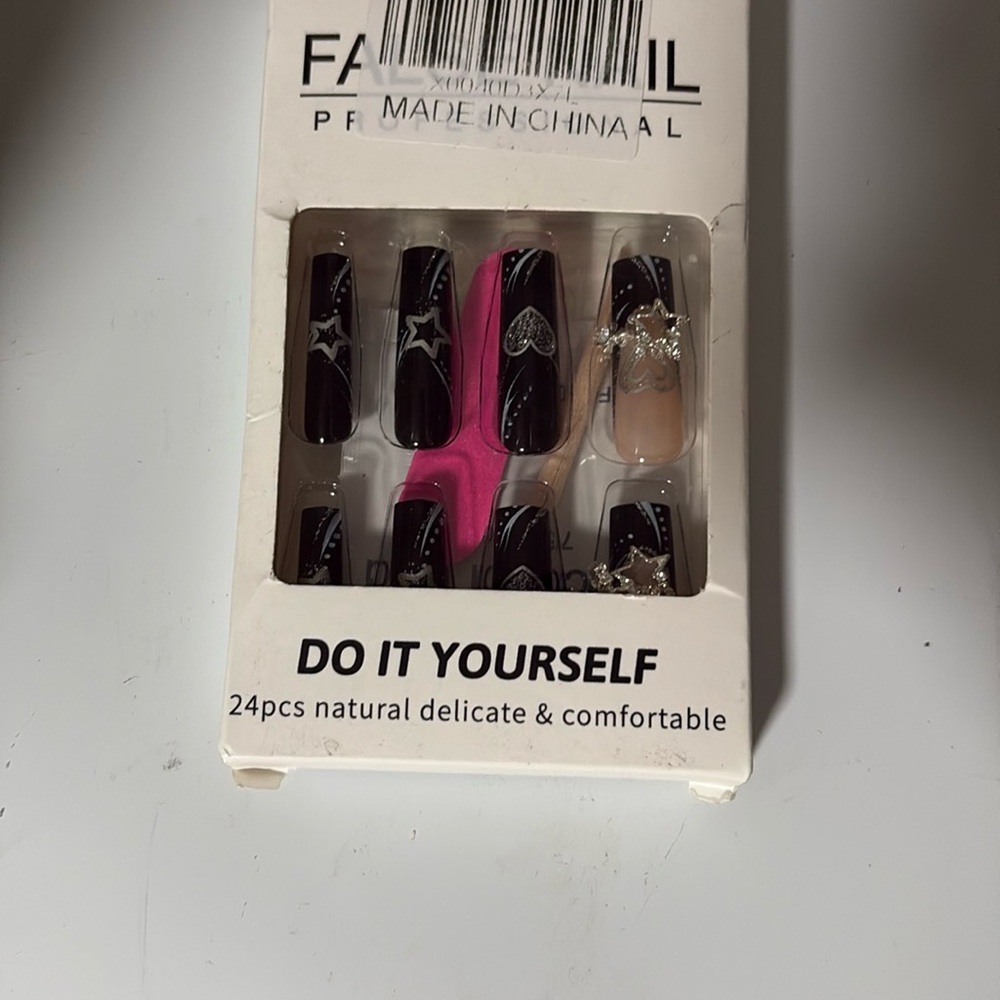 Black Star and Heart Nail Set